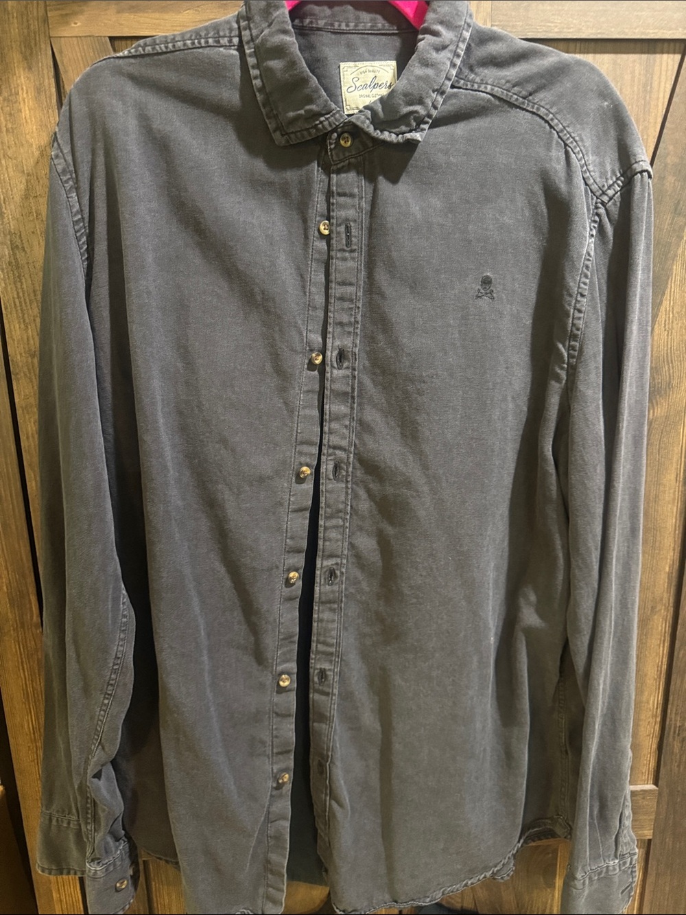 Scalpers Men's Long-Sleeve Button-Up Shirt in Charcoal Gray